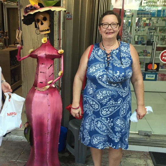 Meet your Posher, Teresa - Picture 2 of 5